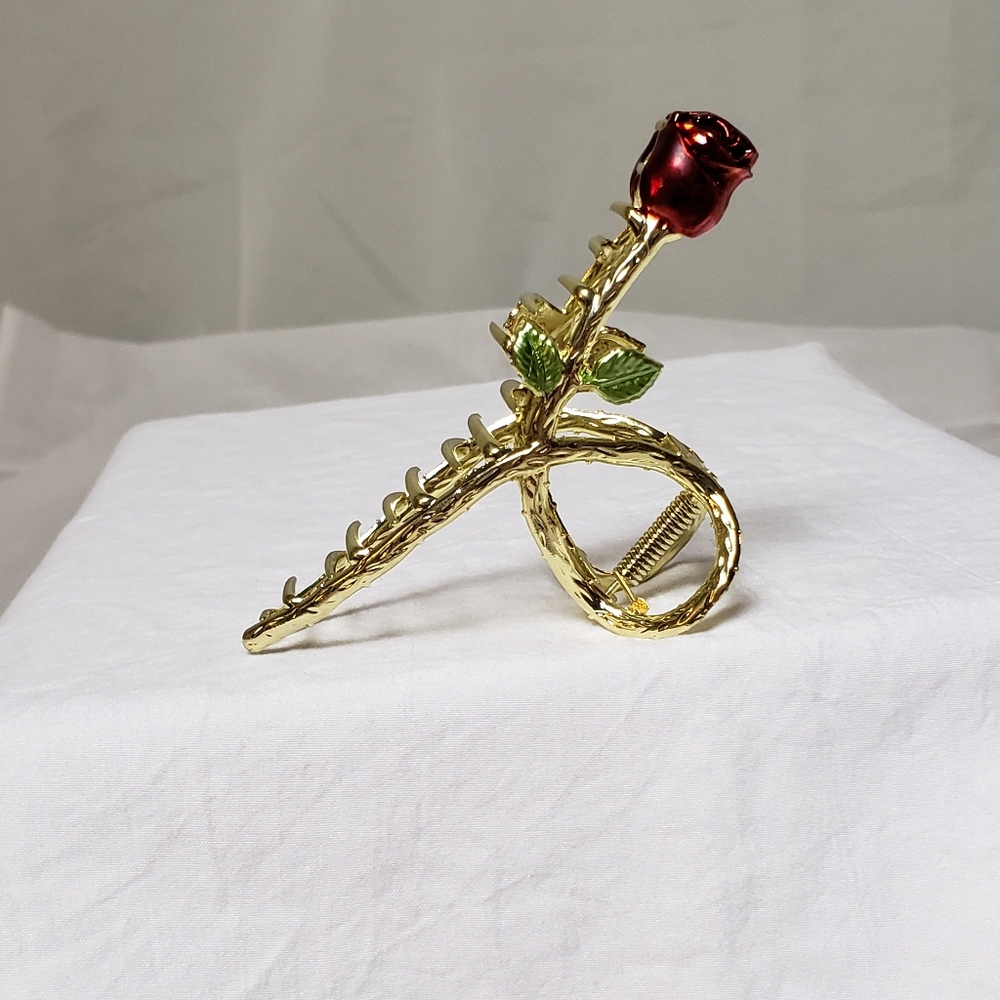 🌹 Giant Red Rose Jaw Hair Clip - Picture 6 of 7